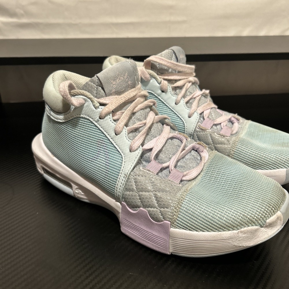 Nike Lebron Witness 8‎ Easter Glacier Blue Men's Basketball Shoes Athletic 7.5